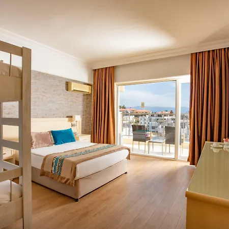 Otel Palmin 4*