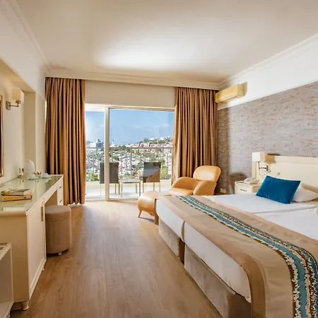 Otel Palmin Kuşadası